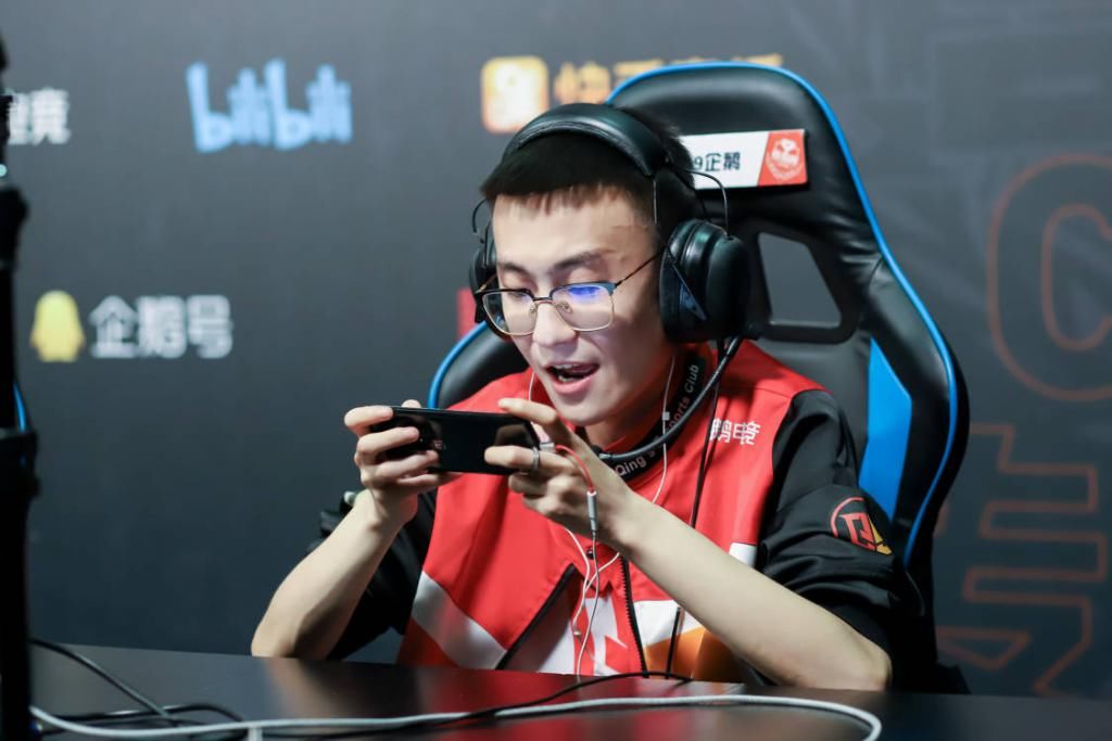 于Q9而言|Q9遭遇R.LGD首战将左右队伍节奏 冠军杯Q9如何前行
