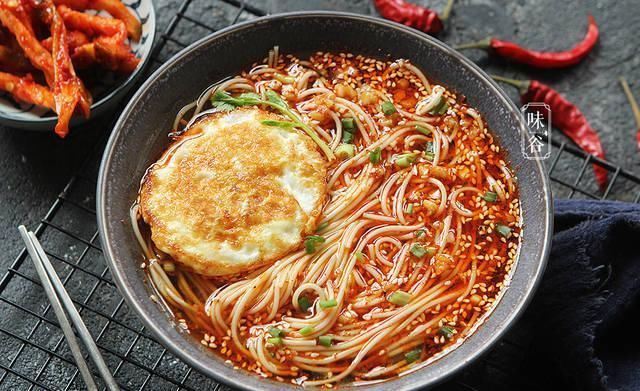 零食|张文宏提醒家长:孩子早餐不许吃粥!这5类早餐很伤胃,再馋也别碰