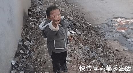 小脚|“最嚣张宝宝” 因吵架爆红,小手一指小脚一跺,谁怕谁