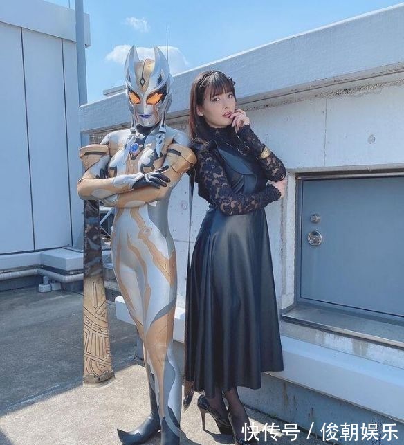 特利迦奥特曼|姐姐抽我!上坂堇出演《特利迦奥特曼》反派人间体