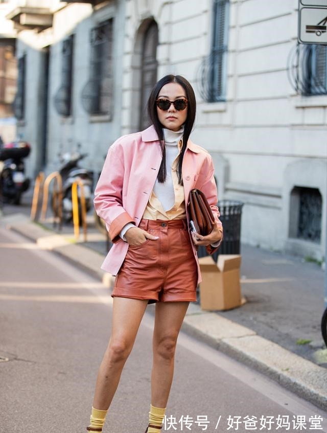 色彩 黑白灰不流行了,双色搭配更显高级,就连白色也能穿出新鲜感!