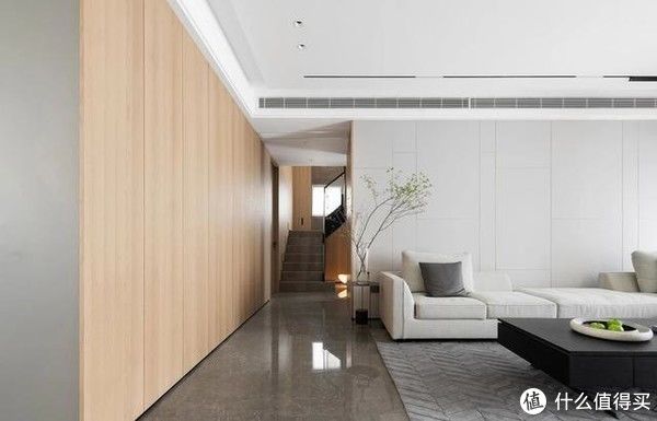 楼梯|她家客厅太好看了，一进门就被美到，喜欢这样简单不花哨的装修