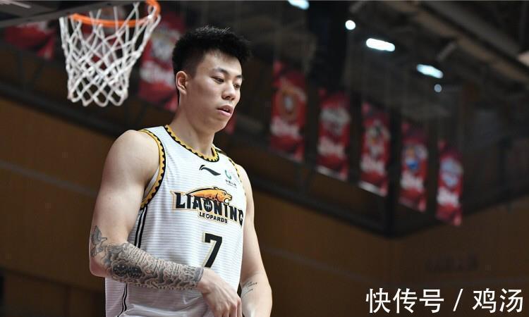 杨鸣|两数据第一!张镇麟新技能上线大进步,22岁小将或成辽篮第三人