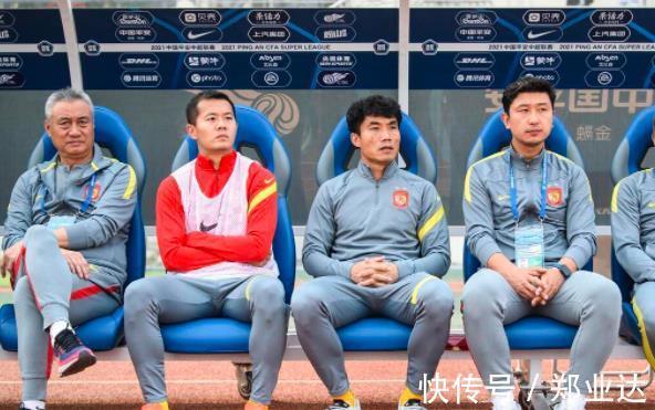 广州队|再见!“郑智接班人”和前国足队长将退役,2人携手助恒大夺得9冠