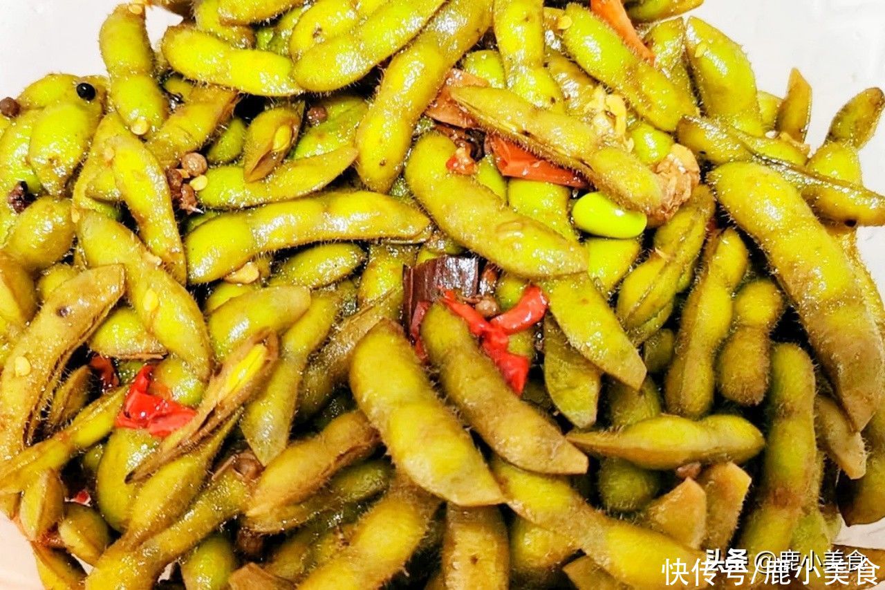 夏季|夏季最不可少的下酒菜，比炸花生米好吃，咸辣脆糯，还不易上火