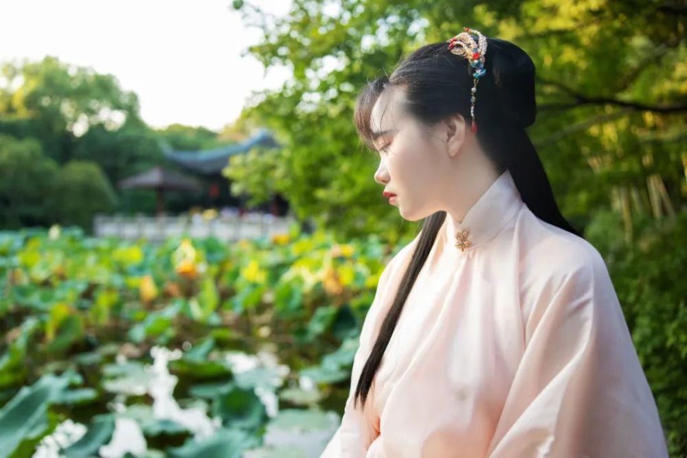 首诗|《诗经》里最美的10首诗,纯真无限,美得令人窒息