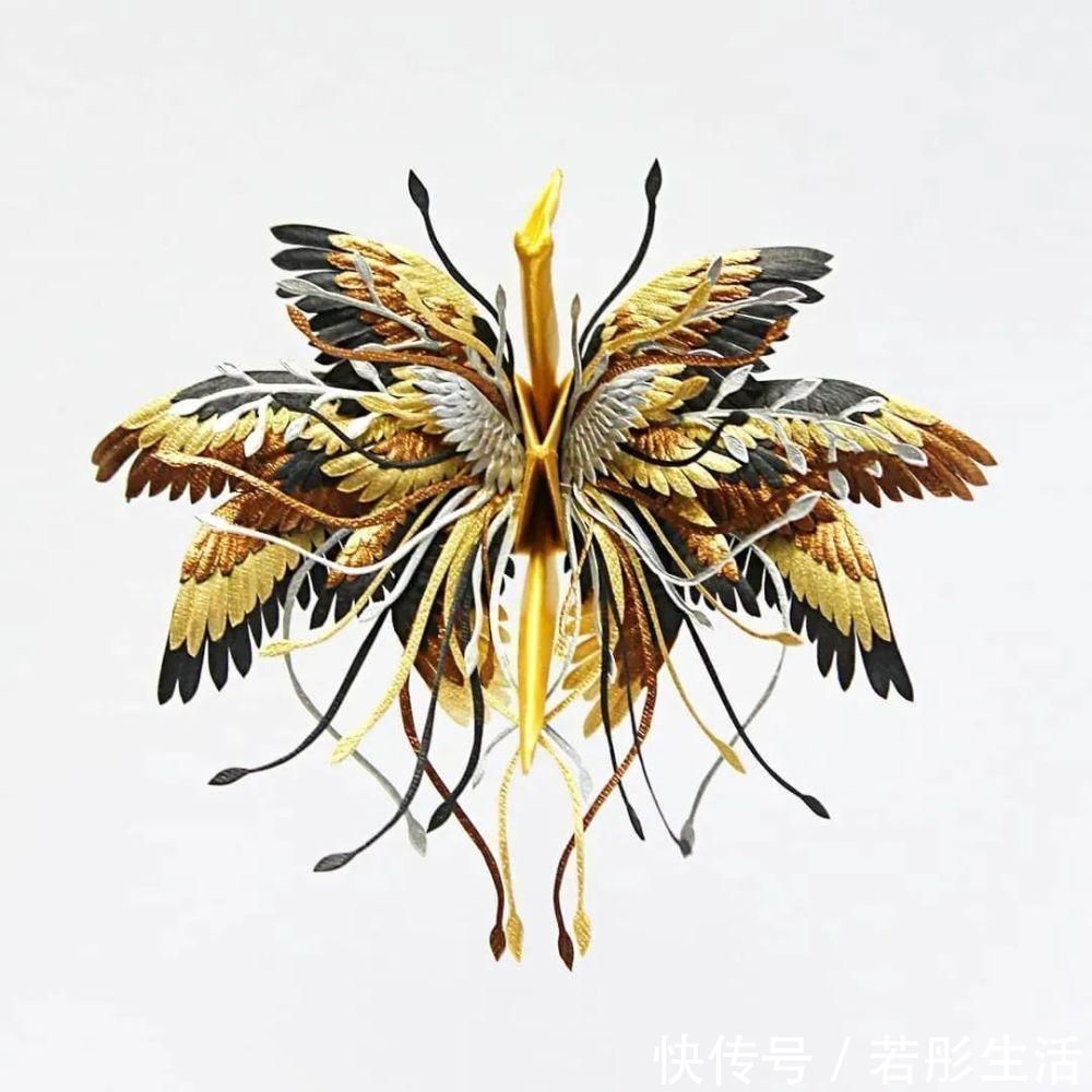 翅膀$抑郁小哥把一只2毛钱的千纸鹤折成了我买不起的样子,不但病好了还年入百万