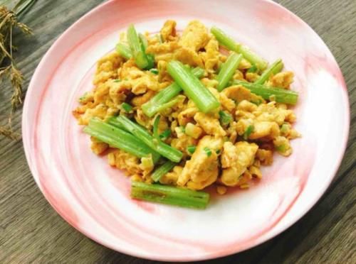  孩子|冬天，吃大鱼大肉不如它，简单炒一炒，营养极高，孩子特爱吃