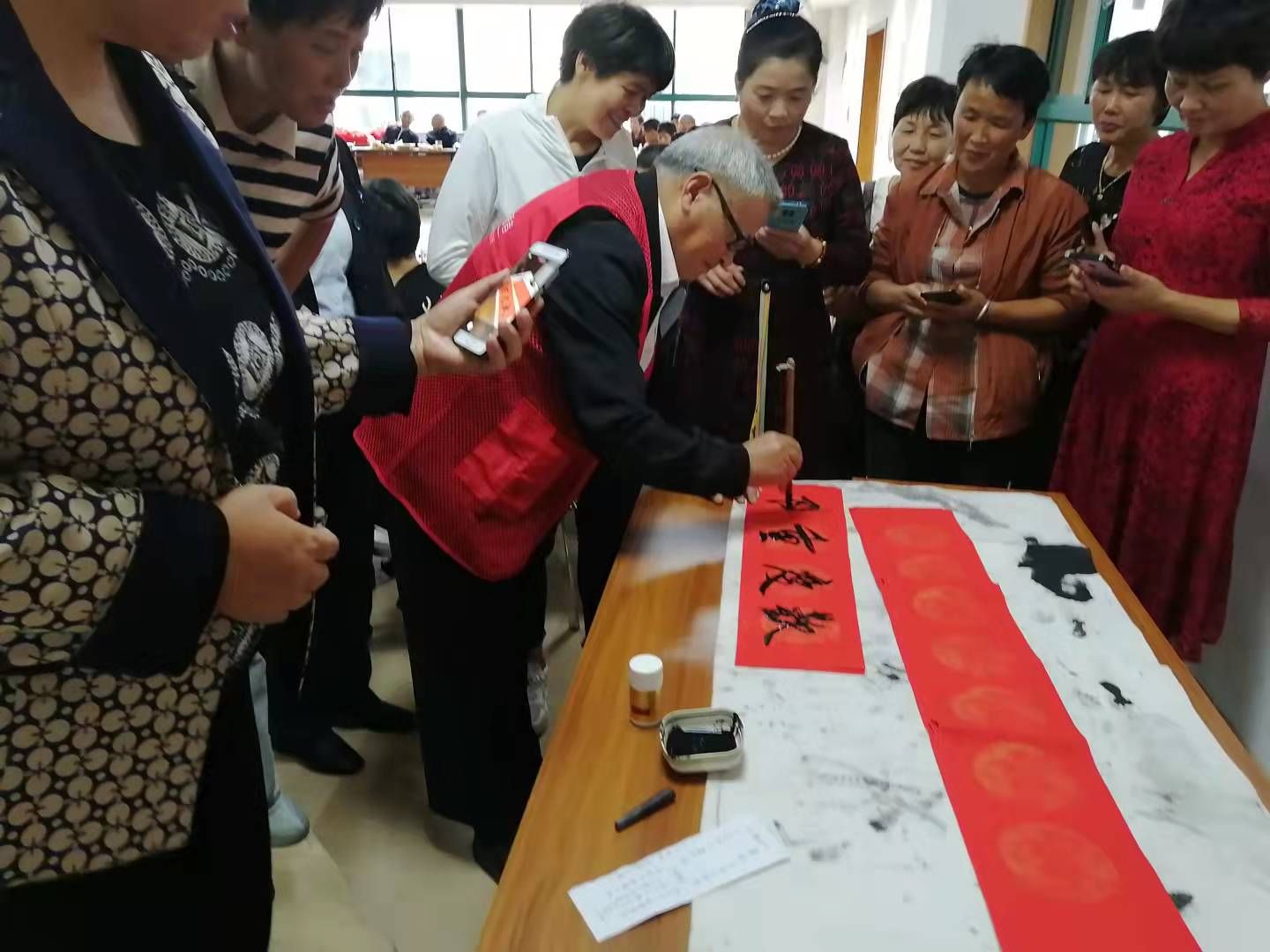 祝福祖国$黄湖镇开展重阳节系列活动，展未来乡村敬老之情