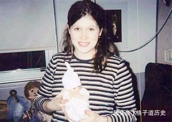 宝宝|14年前,那个打破吉尼斯世界纪录的“拇指宝宝”,后来怎样了