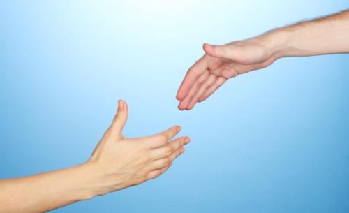 关节|几乎可以治疗所有关节疼痛的中药方子:探讨桂枝芍药知母汤的妙用