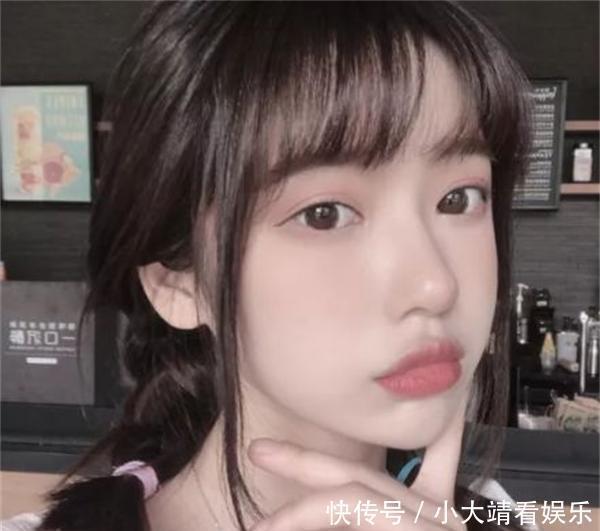 皮筋|别再只知道扎马尾了,现在流行女生这样扎头发,回头率直线上升