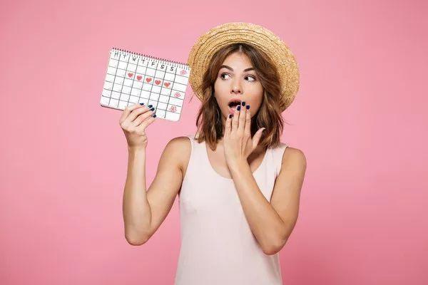 防脱发|人体有个“气血总开关”！没事按一按，或可助眠、养阳气、防脱发