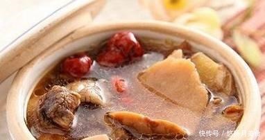 不管炖肉还是煲汤,这3种调料切记别放,否则一锅都毁了,不骗你