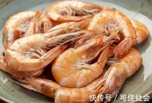正确做法|煮虾,用冷水还是热水教你正确做法,虾肉鲜嫩Q弹,还不腥