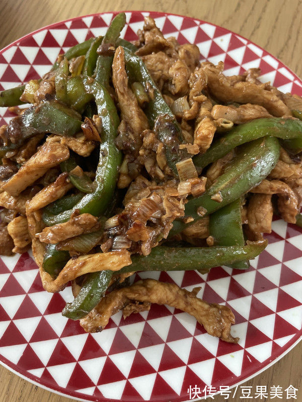 青椒鸡胸肉|小白都能学会的青椒鸡胸肉，不仅简单还美味