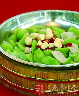 冬季常食營養(yǎng)菜萵筍 增強食欲潤肺去燥