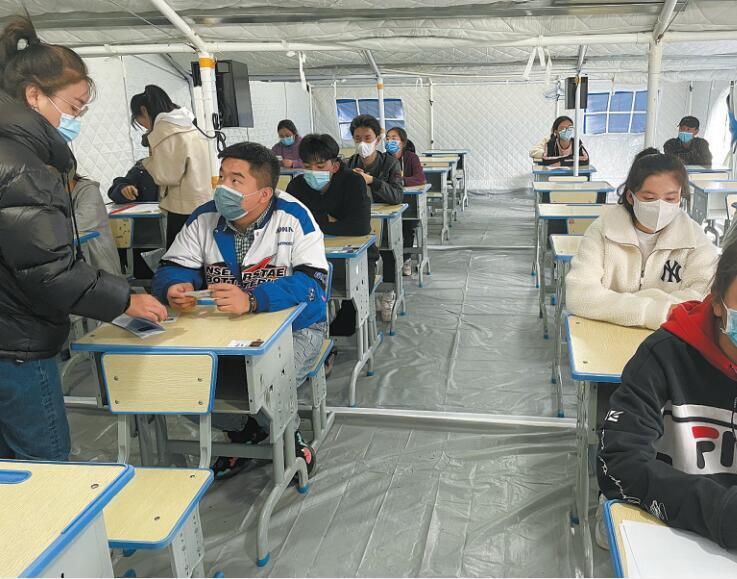 马振东|果洛州设立高考“帐篷考场”