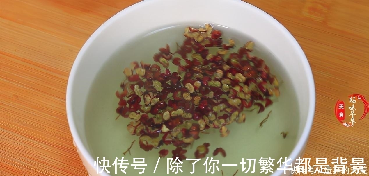 本草纲目|炖羊肉时，切记“3放3不放”，否则汤不浓白还发黑，膻味特别大