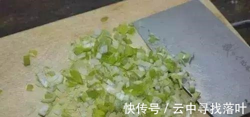 西红柿炒蛋|西红柿炒蛋你还只是加盐,多加一样东西美味提升数十倍,很实用的!