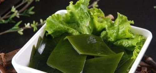 女性不想成为黄脸婆,要坚持吃3种蔬菜,保护视力,滋润皮肤