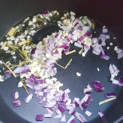 东南亚风味香茅鸡