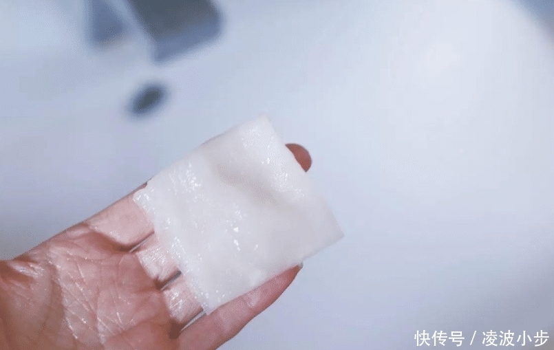 家里的皮鞋脏了千万别扔，一个小物件，就能够解决问题