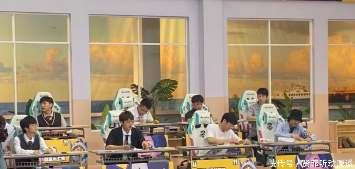 大会|姿态喜欢穿女装又被讨论起来了?虎牙举办键盘侠大会,这波到位了