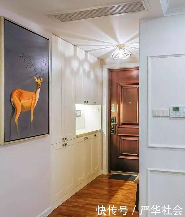 小户型|去邻居们家串门,一进门就被入户鞋柜惊艳到了,款款漂亮又实用