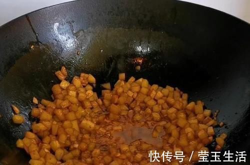 星期八|白菜萝卜靠边站,它才是“菜王”!维生素是胡萝卜2倍,西红柿4倍