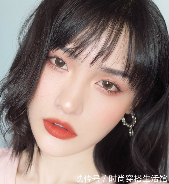 气场 女人再笨也要学会涂口红,掌握这4个步骤,气场独一无二