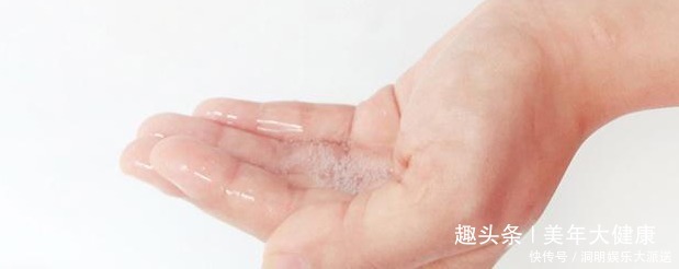 袋子|敷面膜,袋子中的“液体”要倒脸上吗我总弄错,难怪敷完效果差