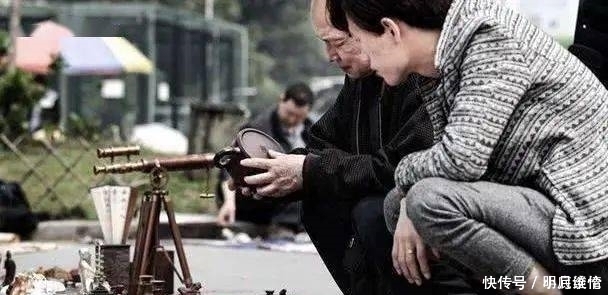 马未都:看上地摊一破盘子,摊主说300元,200元买下后哈哈大笑