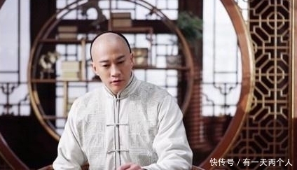 洗脚|丫鬟给少爷洗脚，少爷看了一眼她的脚：嫁俺，她生一子家喻户晓