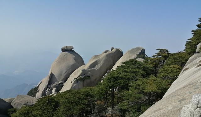 怪石|天柱山有奇峰、怪石、幽洞、峡谷，还有许多悠久的历史文化