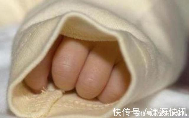 宝妈|“这是我家孩子穿过的名牌,给你宝宝吧”闺蜜收下,隔一天全扔了