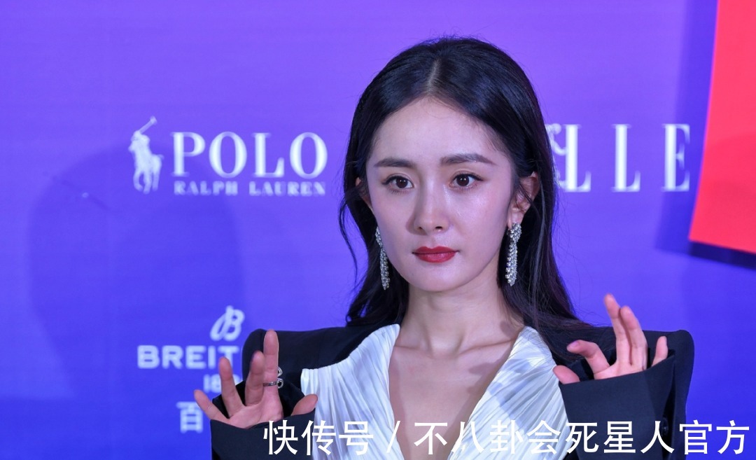 皮肤|斑点皱纹、妆浓浮粉、含胸驼背,看完女星生图,再也不容貌焦虑了