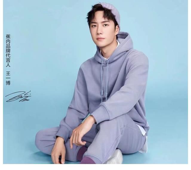 眾星云集GQ年度盛典，總編安排男星下海。網(wǎng)友：王一博在就更好了