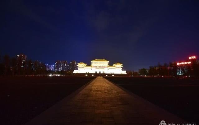 皇宫|历史上最壮丽三出阙皇宫城门,为何被女皇改了名字?