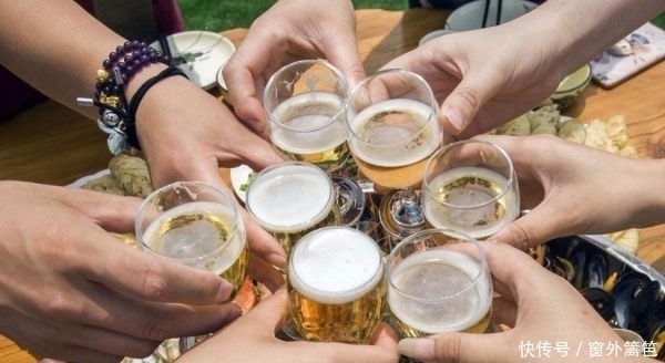 吸烟率|男性开始衰老时，身体一处会“变小”，若你没有，那恭喜你还年轻