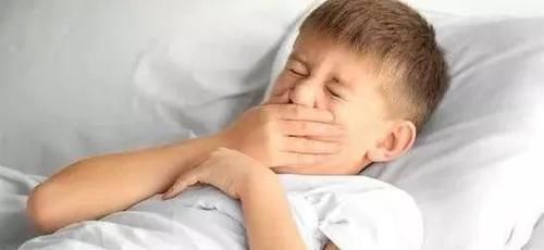 粗纤维|3岁男孩,昏迷不醒,入院三小时后离世,医生你们不配做父母