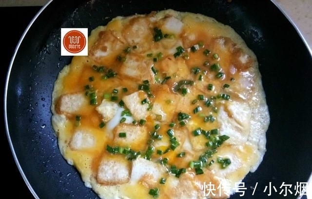 小面姨|豆腐别总炒着吃,教你一个简单又好吃的做法,第一次做大家抢着吃