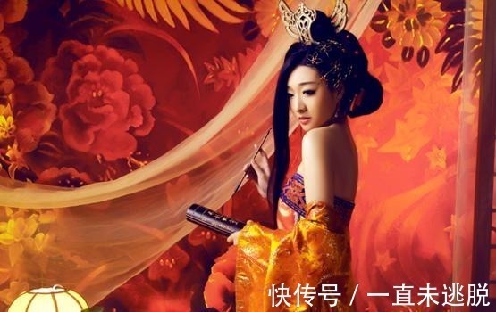 妖童$四大妖姬之三褒姒,一笑倾城的冰美人在周幽王死后,她被掳走了!