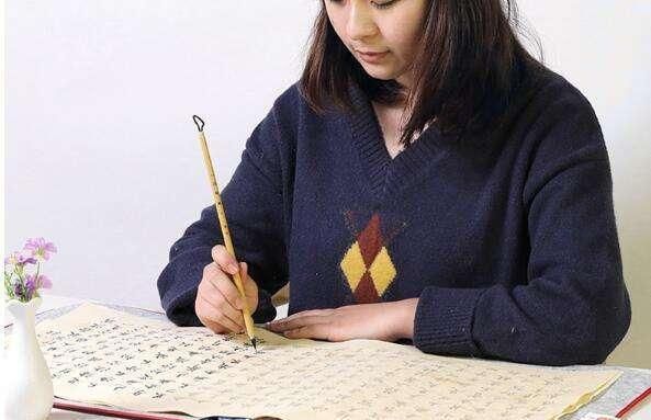 对比观察|在学书法时,怎么培养良好的书法学习习惯?