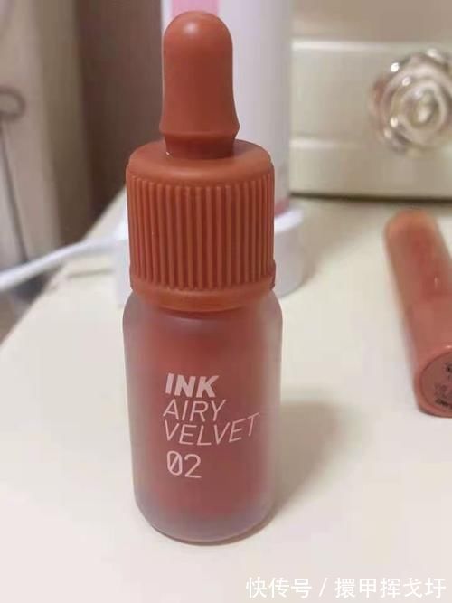 腮红|韩国女生爱用的平价彩妆,学生党也很喜欢