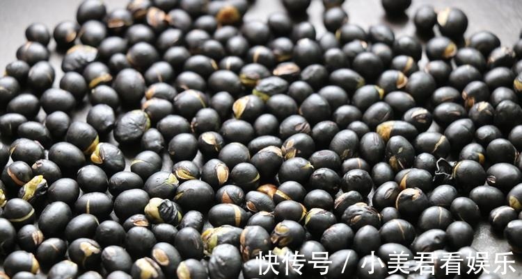 黑豆仁|夏天最该吃的不是绿豆,而是它,没精神多吃点,泡几天再吃好香呀