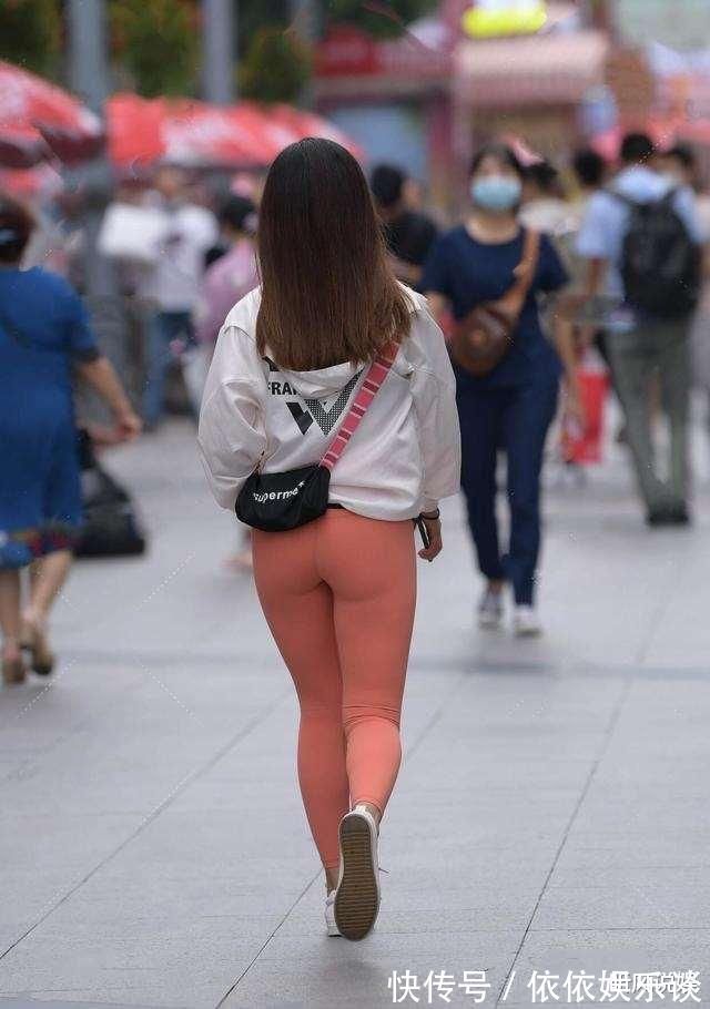 千姿百态|年轻自信的瑜伽裤穿搭随心又时髦，千姿百态性感可人，清爽甜美