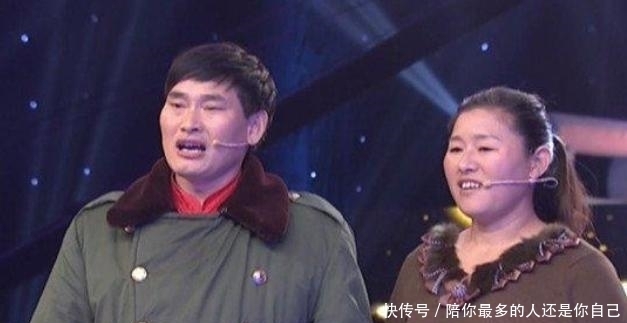 小学文凭的朱之文,书法被炒到4个字20万,专家:书法家不如文盲