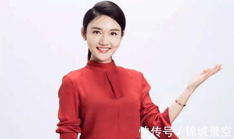 收视冠军|诗词大会开播，拿下收视冠军，主持人不是董卿换成了她