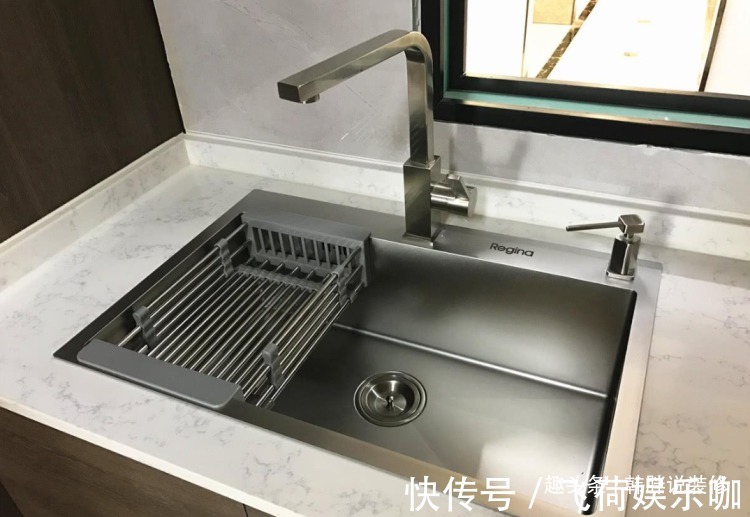 刀具|早该淘汰的12种厨房用品，依然还有人往家里搬，该换就换别舍不得